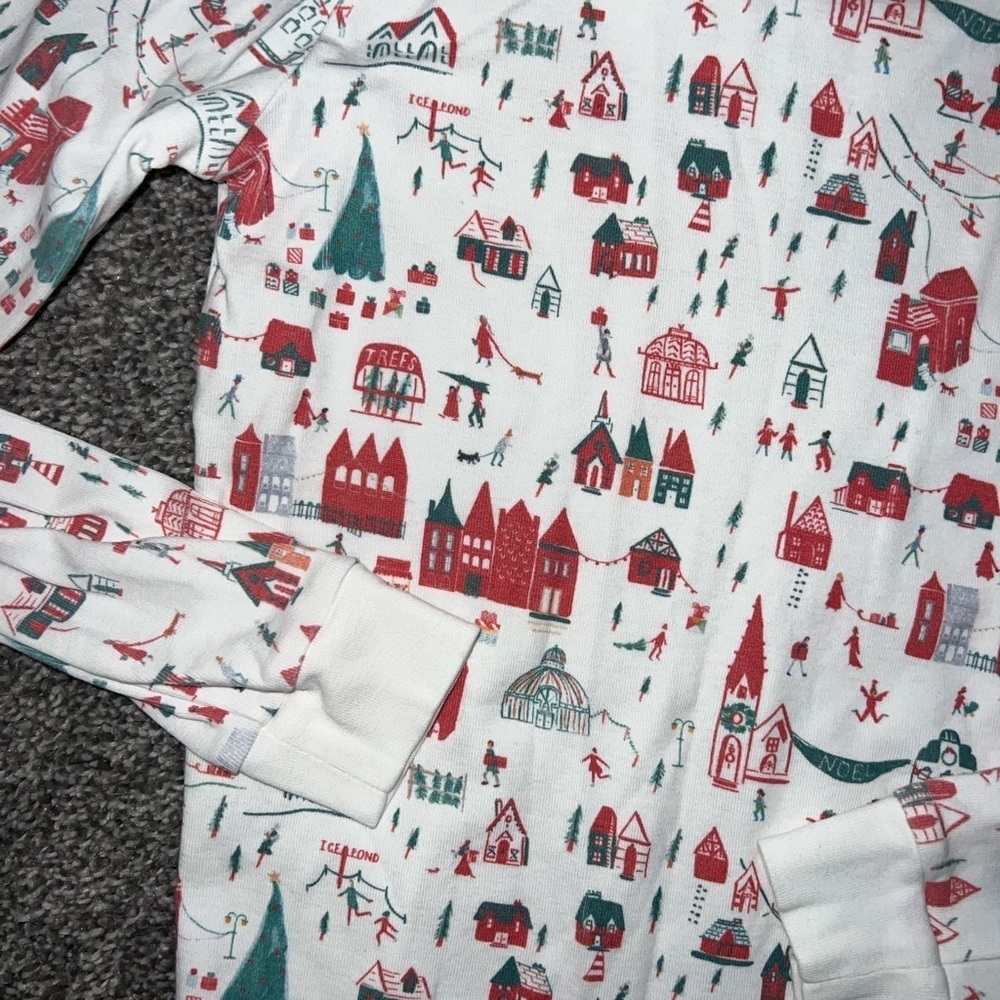 MAISON ME Eden Holiday Pajama Set, Mr. Boddington's Village - Picture 7 of 10
